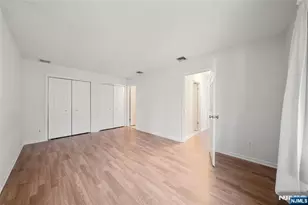 161 Roosevelt Pl, Palisades Park, NJ 07650 - Photo 10