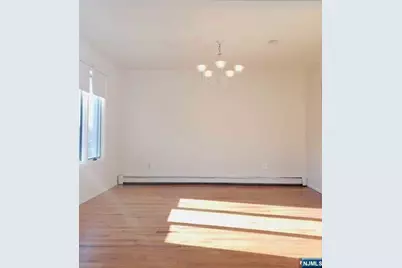 549 4th Street 2nd/F #2nd/F, Palisades Park, NJ 07650 - Photo 2