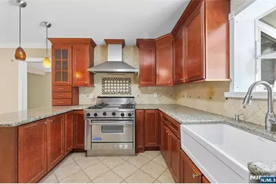 51 Anderson Avenue, Englewood Cliffs, NJ 07632 - Photo 10