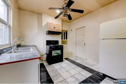 249 4th Street, Newark, NJ 07107 - Photo 36