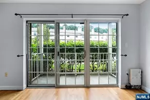 400 Crown Ct 581, Edgewater, NJ 07020 - Photo 10