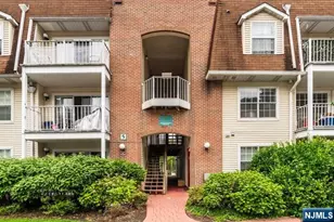 400 Crown Ct 581, Edgewater, NJ 07020 - Photo 26