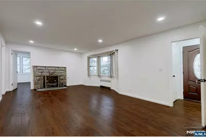 4-21 Saddle River, Fair Lawn, NJ 07410 - Photo 2