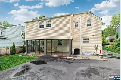 151 Walthery Avenue, Ridgewood, NJ 07450 - Photo 32