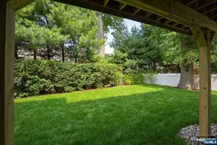 799 End Ave, Cliffside Park, NJ 07010 - Photo 10
