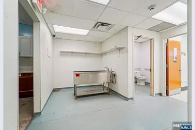 600 Kennedy Boulevard 1 #1, Union City, NJ 07087 - Photo 20