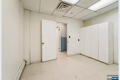 600 Kennedy Boulevard 1 #1, Union City, NJ 07087 - Photo 18