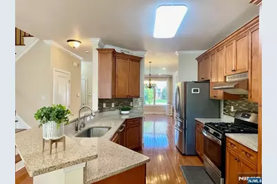 1805 Whitney Lane, Allendale, NJ 07401 - Photo 10