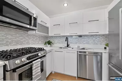 1450 Washington Street 516 #516, Hoboken, NJ 07030 - Photo 16