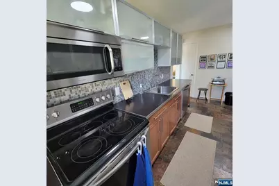 314 Palisade Avenue B4 #B4, Cliffside Park, NJ 07010 - Photo 18