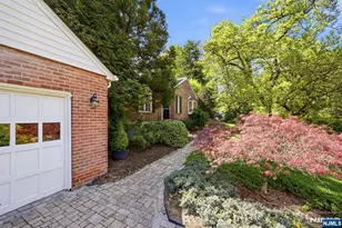 806 Ramapo Valley Rd, Oakland, NJ 07436 - Photo 8