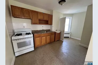 159 Westminster Place 3 #3, Lodi, NJ 07644 - Photo 2
