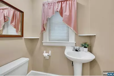 104 Carmita Avenue, Rutherford, NJ 07070 - Photo 22