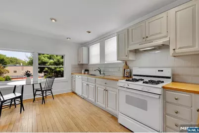 104 Carmita Avenue, Rutherford, NJ 07070 - Photo 20
