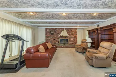 174 Pines Lake Drive, Wayne, NJ 07470 - Photo 4