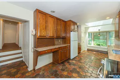 174 Pines Lake Drive, Wayne, NJ 07470 - Photo 12