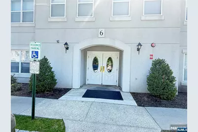 608 Brittany Drive 608 #608, Wayne, NJ 07470 - Photo 2