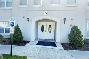 608 Brittany Dr 608, Wayne, NJ 07470 - Photo 2