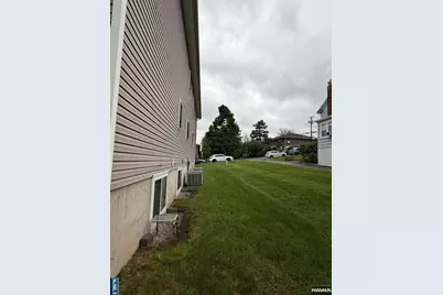 108 Parkview Drive, Teaneck Township, NJ 07666 - Photo 12