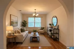 108 Parkview Dr, Teaneck Township, NJ 07666 - Photo 2