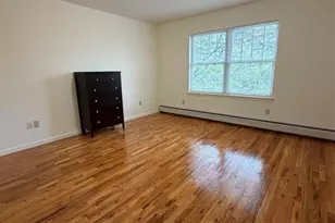 108 Parkview Dr, Teaneck Township, NJ 07666 - Photo 8