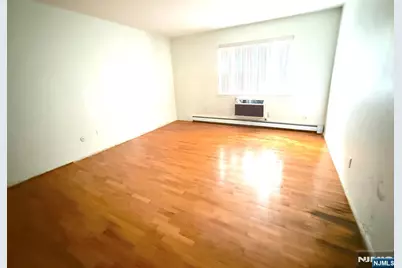 4 Lakeview C #C, Leonia, NJ 07605 - Photo 12