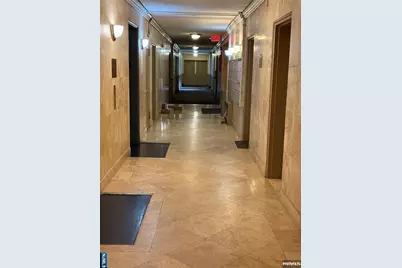 2337 Hudson Terrace B10 #B10, Fort Lee, NJ 07024 - Photo 2