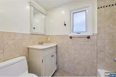 51 Day Avenue, Tenafly, NJ 07670 - Photo 18