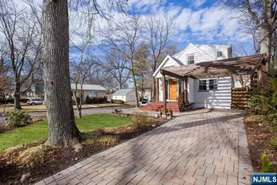51 Day Avenue, Tenafly, NJ 07670 - Photo 4
