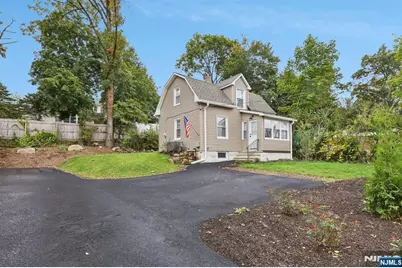 567 S Broad Street, Glen Rock, NJ 07452 - Photo 2
