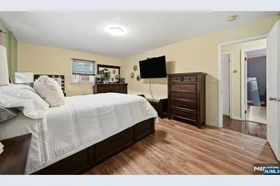 22 Federal Hill Road, Pompton Lakes, NJ 07442 - Photo 16