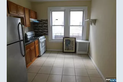 284 Renner Avenue, Newark, NJ 07112 - Photo 8
