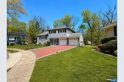 60 Sergent Court, Bergenfield, NJ 07621 - Photo 2