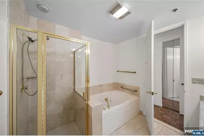 100 Carlyle Drive 10B-South #10B-South, Cliffside Park, NJ 07010 - Photo 16