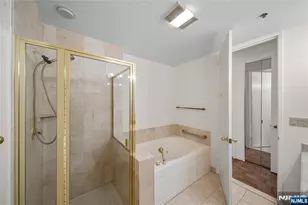 100 Carlyle Dr 10B-South, Cliffside Park, NJ 07010 - Photo 16