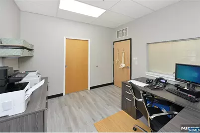 504 Hamburg Turnpike 105B #105B, Wayne, NJ 07470 - Photo 12