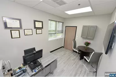 504 Hamburg Turnpike 105B #105B, Wayne, NJ 07470 - Photo 20