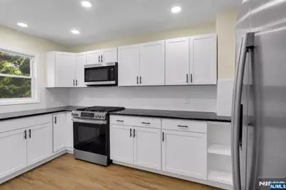 310 Summer, Clifton, NJ 07011 - Photo 12
