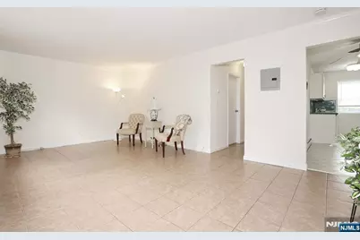 41 Regency Park, Ramsey, NJ 07446 - Photo 8