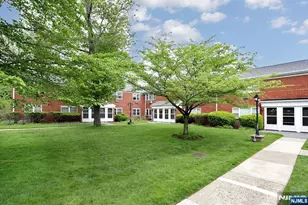 41 Regency Park, Ramsey, NJ 07446 - Photo 2
