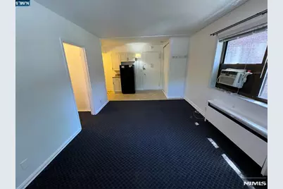 411 Park 2J #2J, Fort Lee, NJ 07024 - Photo 2