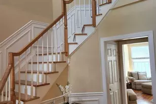 46 Schindler Ct, Upper Saddle River, NJ 07458 - Photo 2