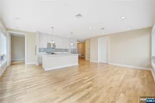 15 Somerset Ln 101, Edgewater, NJ 07020 - Photo 10