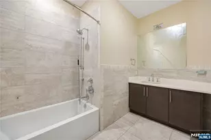 15 Somerset Ln 101, Edgewater, NJ 07020 - Photo 22