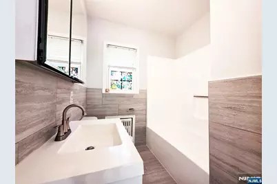 616 Grand Avenue D #D, Leonia, NJ 07605 - Photo 14