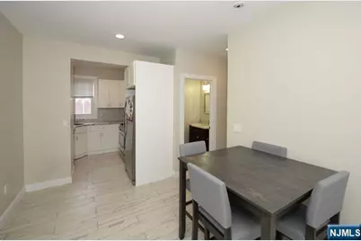 293 Mount Pleasant Avenue 1 #1, Wallington, NJ 07057 - Photo 4