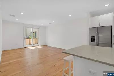 11 Madison Avenue 204 #204, Westwood, NJ 07675 - Photo 2