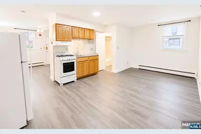 197 Orchard Street 197 #197, East Rutherford, NJ 07073 - Photo 8