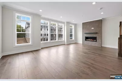 92 Cinnamon Drive, Upper Saddle River, NJ 07458 - Photo 2