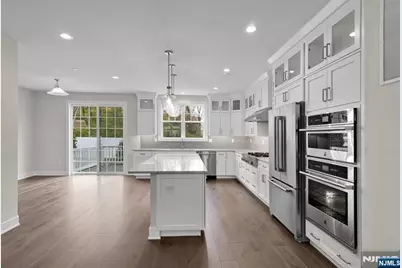 92 Cinnamon Drive, Upper Saddle River, NJ 07458 - Photo 4